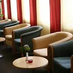 Sunday Frankfurt Airport - 4* 新伊森堡