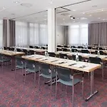 Sunday Frankfurt Airport - 4* 新伊森堡