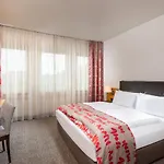 Sunday Frankfurt Airport - 4* 新伊森堡