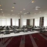 Sunday Frankfurt Airport - 酒店 4*