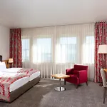 Sunday Frankfurt Airport - 4* 新伊森堡