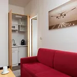 Sunday Frankfurt Airport - 4*