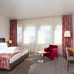 Hotel Sunday Frankfurt Airport - Neu-Isenburg