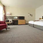Sunday Frankfurt Airport - 4* 新伊森堡