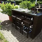 Sunday Frankfurt Airport - 新伊森堡