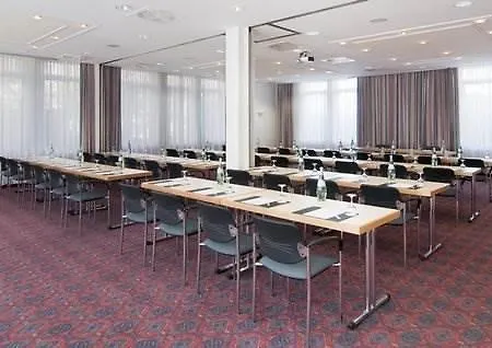 Frankfurt Airport - By Ihg 4* Neu-Isenburg