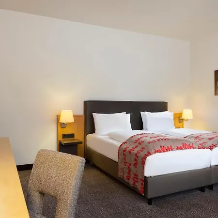 Frankfurt Airport - Neu-isenburg, An Ihg Neu-Isenburg