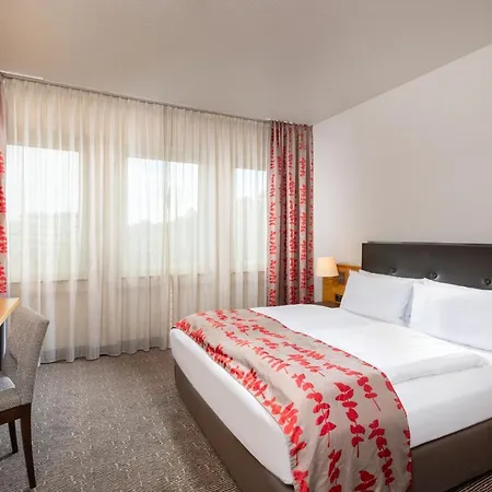 Frankfurt Airport - Neu-isenburg, An Ihg 4* Neu-Isenburg