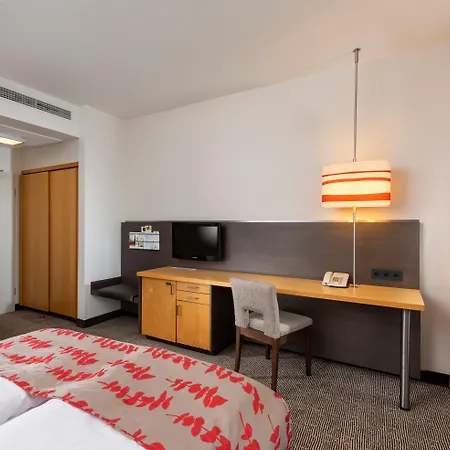 Frankfurt Airport - Neu-isenburg, An Ihg 4*