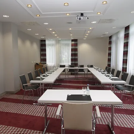 Frankfurt Airport - Neu-isenburg, An Ihg Hotel Neu-Isenburg