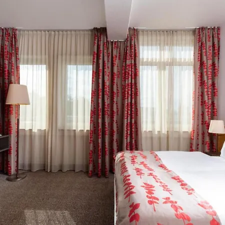 Hotel Sunday Frankfurt Airport - Neu-Isenburg