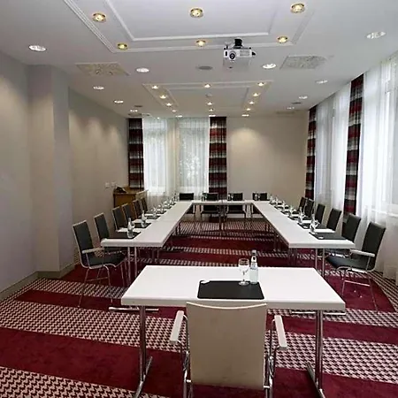 Hotel Sunday Frankfurt Airport - Neu-Isenburg