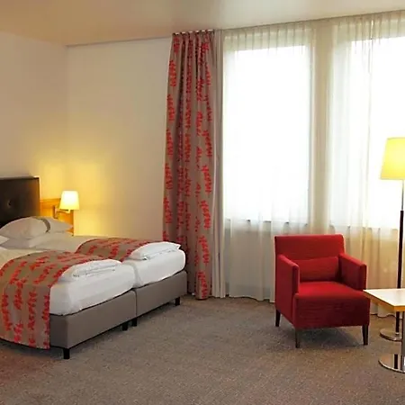 Sunday Frankfurt Airport - Hotel 4*