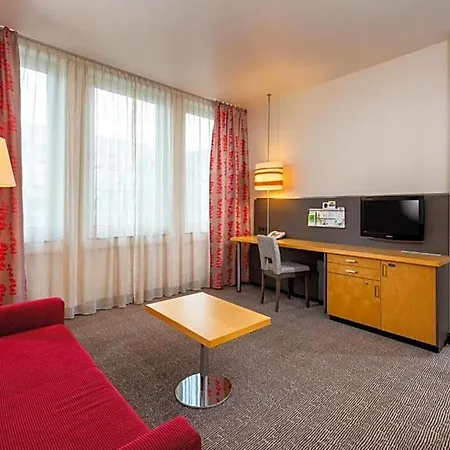 Sunday Frankfurt Airport - 4* Neu-Isenburg