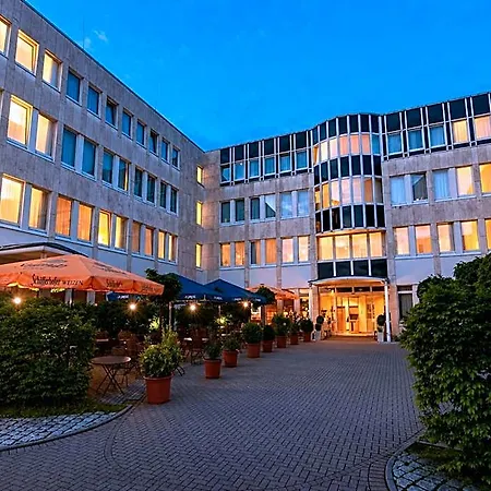 Sunday Frankfurt Airport - 4*