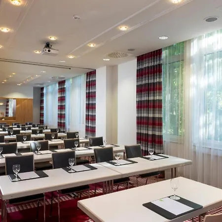 Sunday Frankfurt Airport - Hotel 4*