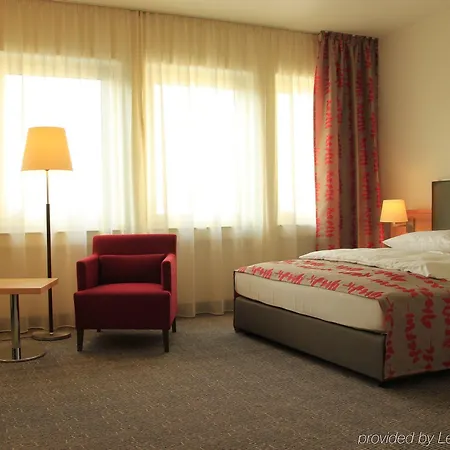 Frankfurt Airport - Neu-isenburg, An Ihg 4* Neu-Isenburg
