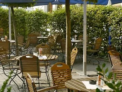 Hotel Sunday Frankfurt Airport -