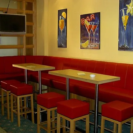 Frankfurt Airport - By Ihg 4* Neu-Isenburg