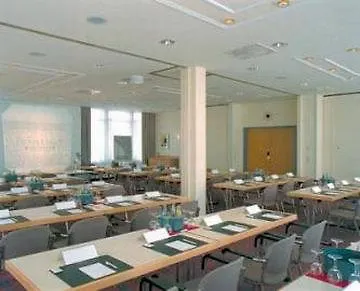 Frankfurt Airport - By Ihg