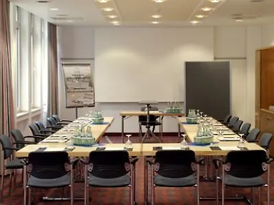 Frankfurt Airport - Neu-isenburg, An Ihg 4*