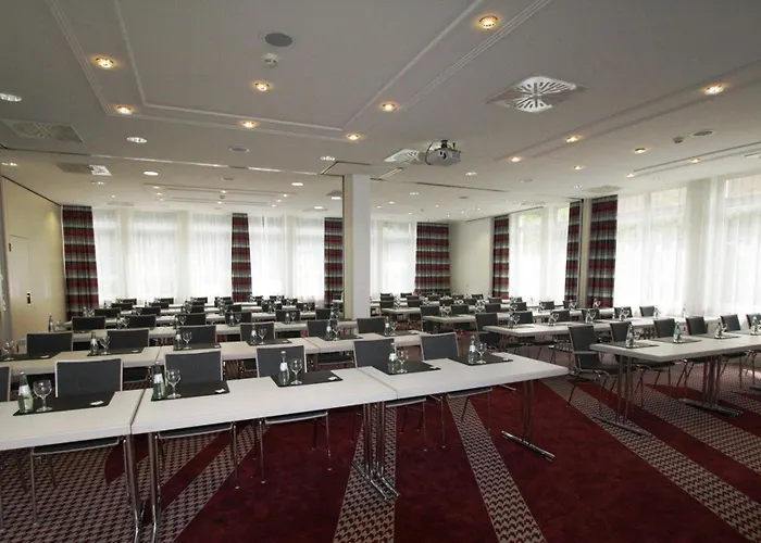 Frankfurt Airport - By Ihg Ξενοδοχείο 4*