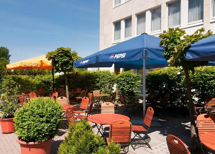 Frankfurt Airport - By Ihg Ξενοδοχείο Neu-Isenburg