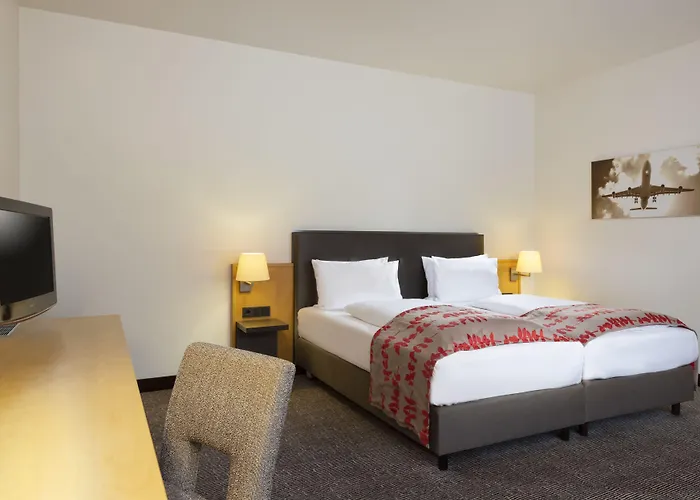 Frankfurt Airport - By Ihg 4*
